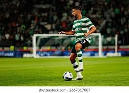 中超：山东泰山客场2-0完胜青岛队